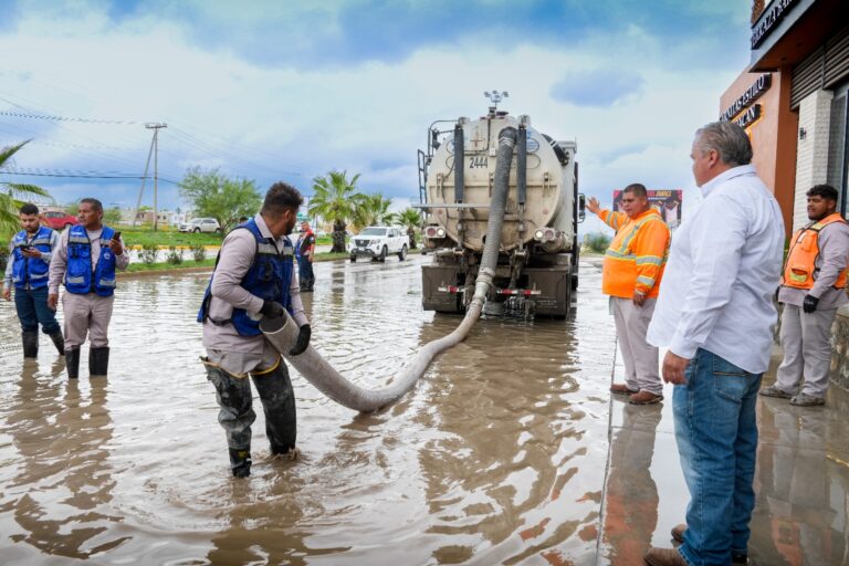 TRABAJA JMAS EN DESAGÜE DE AVENIDA DE LAS TORRES TRAS INTENSAS LLUVIAS